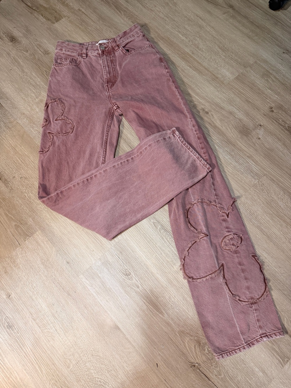 PacSun Rose Pink Straight Leg Jeans with Frayed Floral Appliqué Size 24